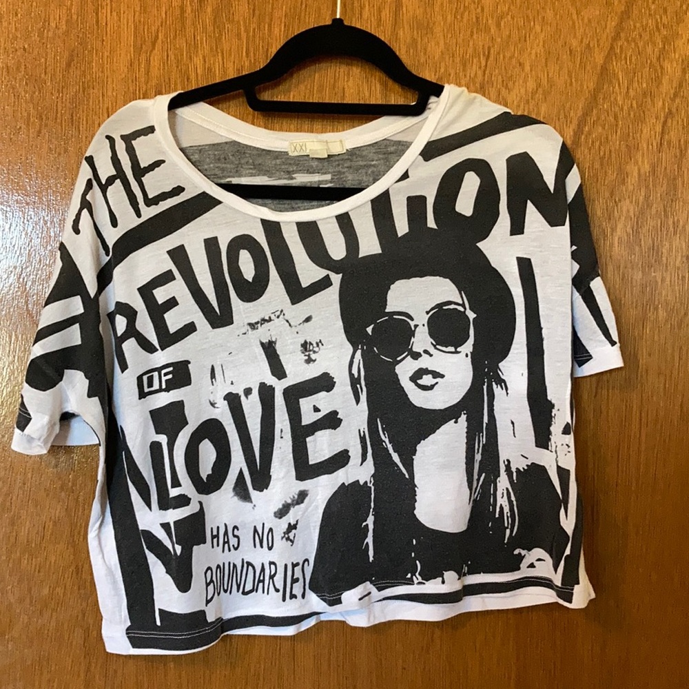 🔥3FOR$30🔥 Black and white graphic tee